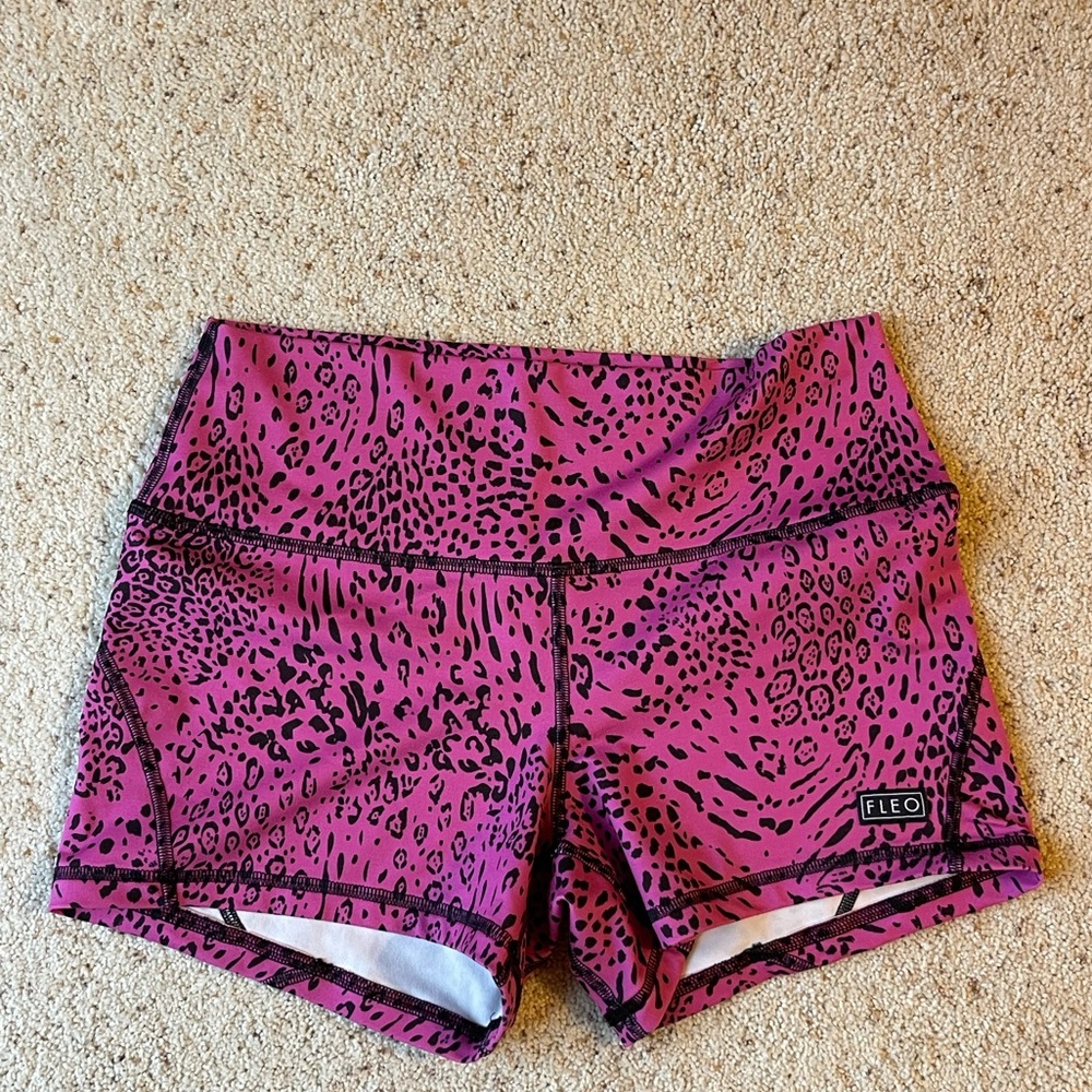 Fleo WZA 2024 Miami exclusive pink leopard shorts